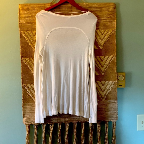 We the free white long sleeve - Picture 2 of 4